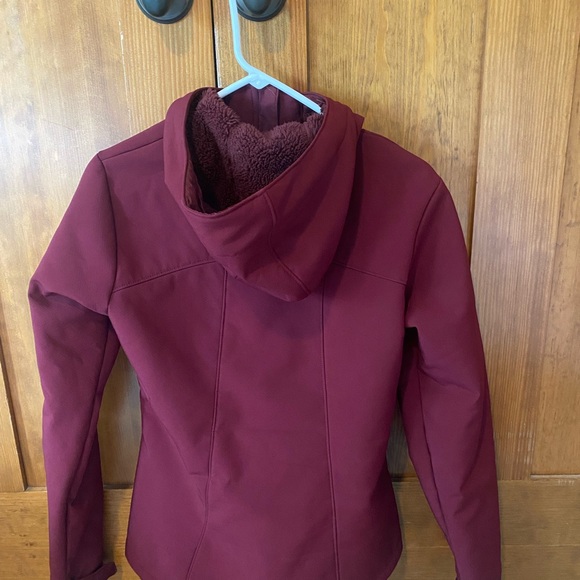 Red Columbia Jacket - Picture 6 of 6